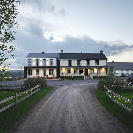 Les Ancetres Auberge & Restaurant Saint-Pierre-de-l'Ile-d'Orleans Екстер'єр фото