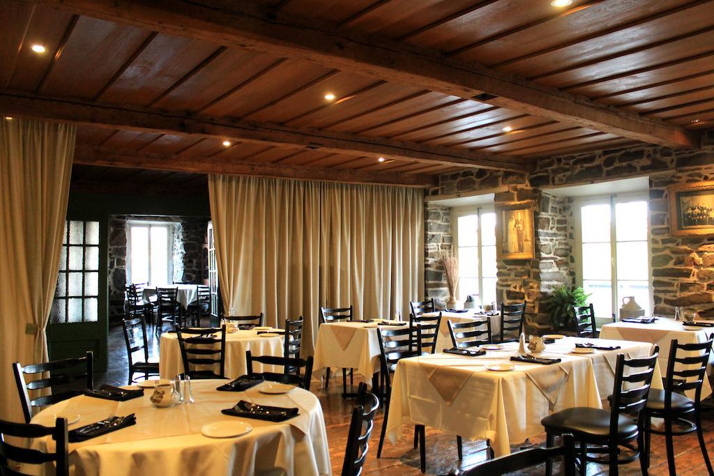 Les Ancetres Auberge & Restaurant Saint-Pierre-de-l'Ile-d'Orleans Екстер'єр фото